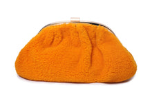 Cargar imagen en el visor de la galería, Regina Wool mediana
